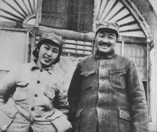賀龍和妻子薛明