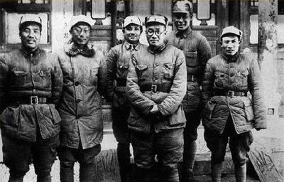 129師和晉察冀軍區主要領導合影